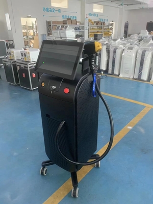 300-2000W υδρόψυξη αφαίρεσης τρίχας μηχανών λέιζερ διόδων τιτανίου πάγου