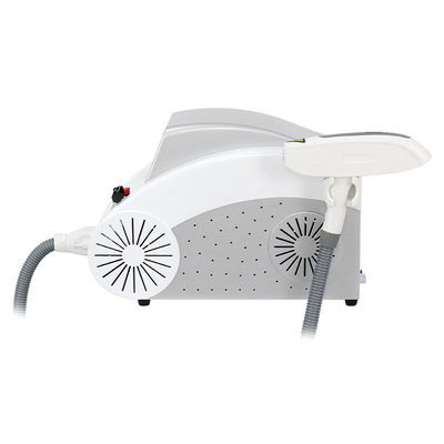 Φορητό Nd YAG Laser Q Switch Γεννητικό σημάδι Χλοασμά Πιγματικό Απομάκρυνση Τατουάζ Μαλλιάς Καλλυντική Μηχανή