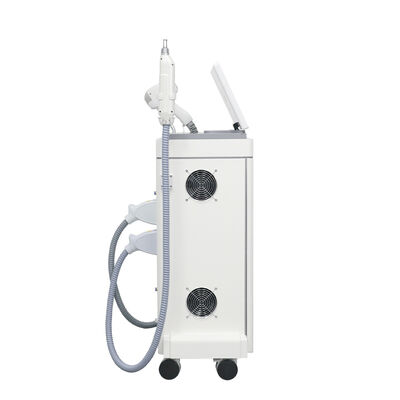 Ασφαλής ανώδυνη Diode Laser αποτρίχωση 808nm Δύο χειριστήρια Picosecond Laser Φορητό 3 κύματα Τρία μήκη κύματος Diode Laser μηχανή